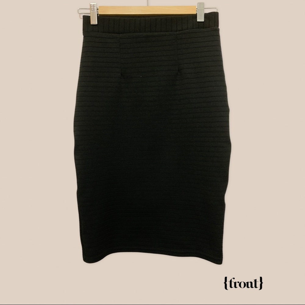 Suzy Shier skirt 🖤